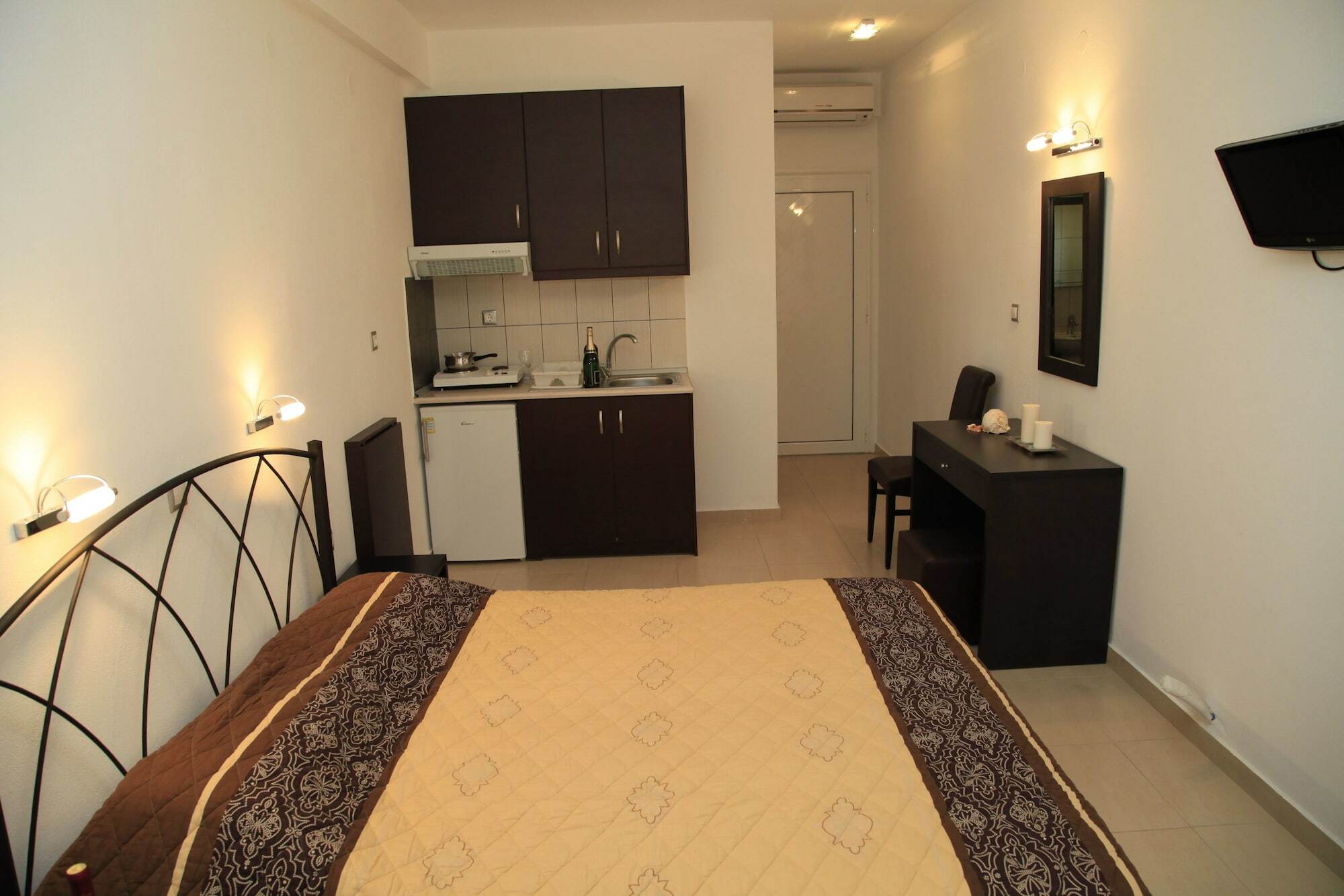 Vicky Rooms Паралия-Дионисиу Экстерьер фото