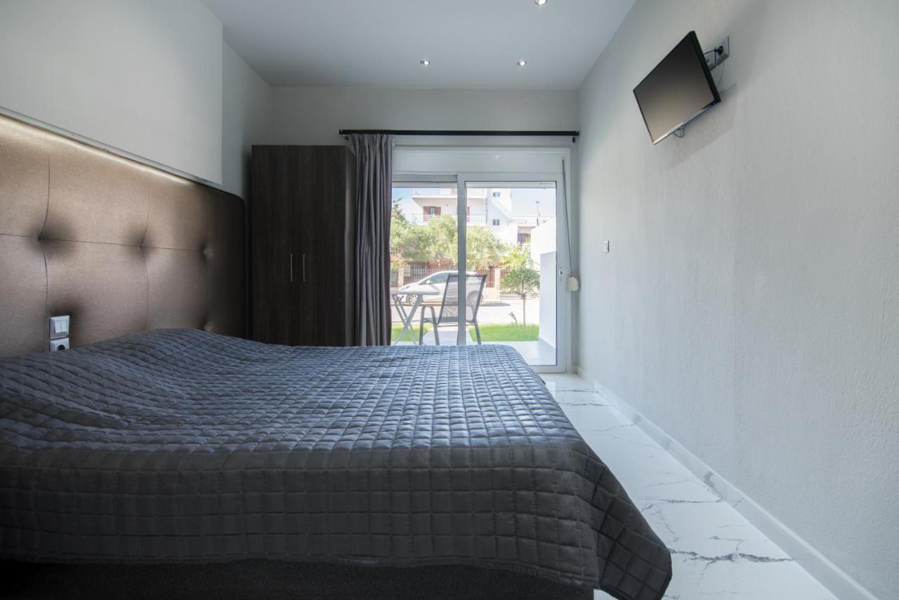 Vicky Rooms Паралия-Дионисиу Экстерьер фото